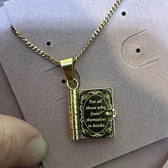 Le Petite Sprout Gold Book Lovers Necklace - Picture 2 of 6